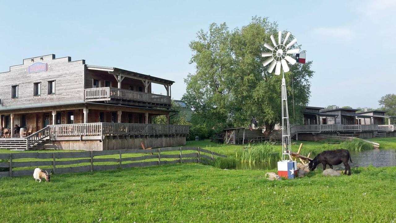 Horse Lake Ranch Neuendorf  Zewnętrze zdjęcie